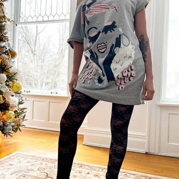 MNG Sports Sleeveless Sweatshirt Tunic – Oversized Gray Graphic Top - Picture 5 of 6